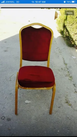 كرسي منجد خمري للصالات وغيرها