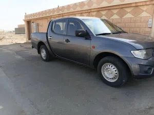 وانيت ميتسوبيشي 200l ديزل
