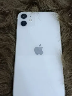 Apple iPhone 11 64 GB in Tripoli