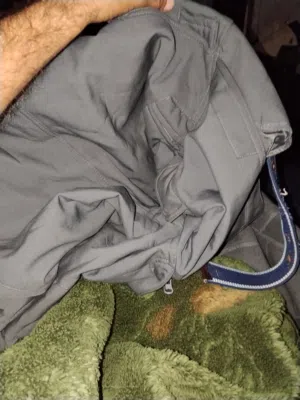 في بنطلون بدي ابيعو