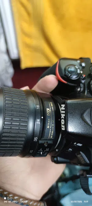 للبيع كاميرا Nikon D5500 بحالة ممتازة