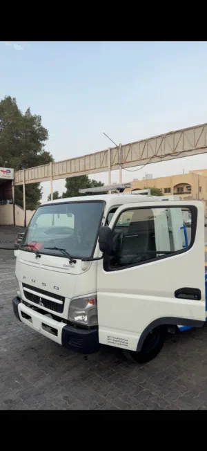 Mitsubishi fuso canter