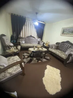 طقم كنب وطربيزات