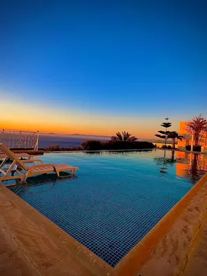 More than 6 bedrooms . Furnished . Daily2