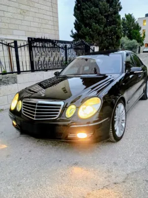 مرسيدس E200