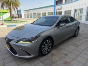 Used Lexus ES in Al Sharqiya