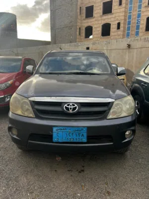 سياره تويوتا نضيف جدا ، خاصه لعشاق الفورش ، دبل تماتيك ماشي 210 الف كيلو