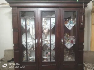 نيش خشب مودرن مستعمل بحاله الجديد