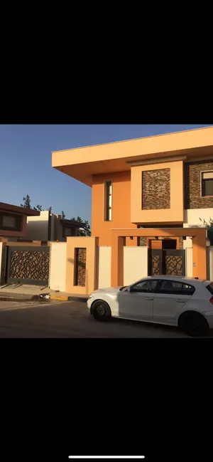 530 m2 More than 6 bedrooms Villa for Rent in Tripoli Al-Bivio