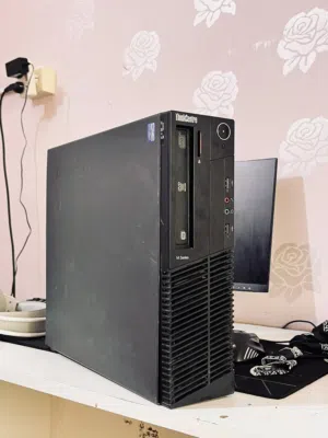 كمبيوتر مكتبي Lenovo ThinkCentre M Series للبيع “قابل للتفاوض"