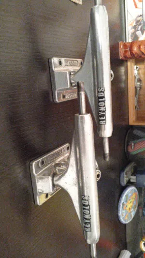 Independent 149 Reynolds Hollow Trucks OJ Wheels Bronson Speed Co. bearings