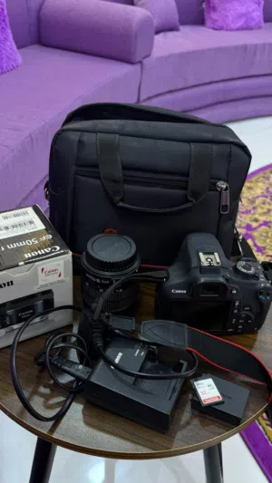 كاميرا كانون D1200