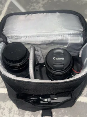 كاميرا كانون canon 700D شبه جديده للبيع بسعر مناسب