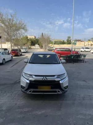 Used Mitsubishi Outlander in Muscat