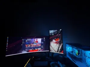 ستب PC *5060*جيمينج للبيع كامل شاشتين مع جهاز وطاولة وكرسي جيمينج بالكامل