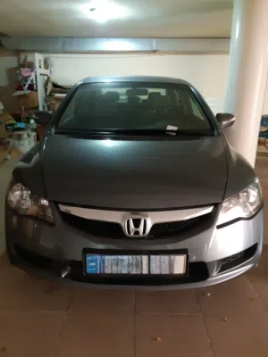 HONDA Civic model 2011, from the dealer in Lebanon.