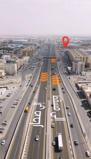 بـ موقع VIP وفي اكبر سوق في السلطنه احجز محلك وبأقساط بدون فوائد في بركاء داون تاون