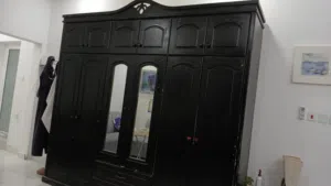 غرفة نوم مستعملة بحالة جيدة جدا