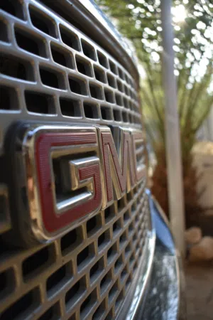 للبيع: GMC يوكن دينالي XL موديل 2015 - عبري ( السعر قبل 7500 الآن 6500 لمدة 7 ايام فقط ! )