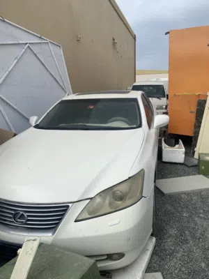 لكزز اي اس 350 سياره بدها شغل مكرونا بس بتشتغل موقف تسجيله ولاكن عندي حوزه