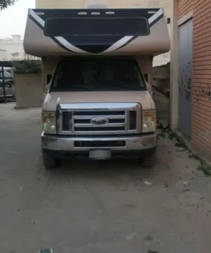 كرفان Jayco فورد 450 موديل 2010 أمريكا موديل 2009 الكويت