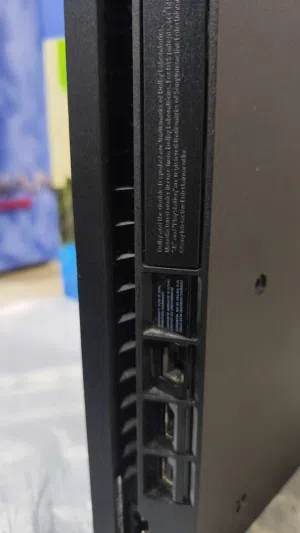 البيع سوني بلاستيشن 4 سليم 500GB  الجاد بطيب خاطره سبالبيع سوني بلاستيشن 4 سليم 500GB:بحاجة إلى مبلغ