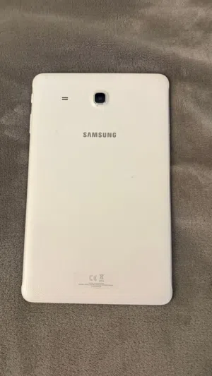 آيبادات للبيع واحد لينوفو والثاني سامسونق