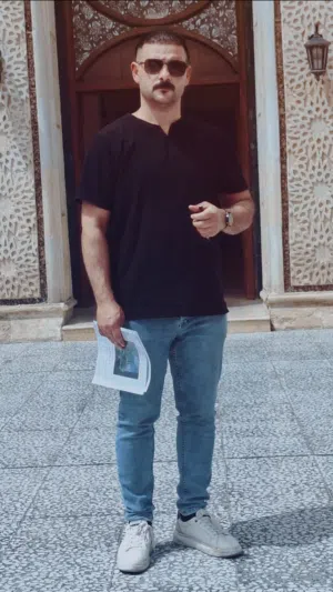 مدرب لياقة بدنية
