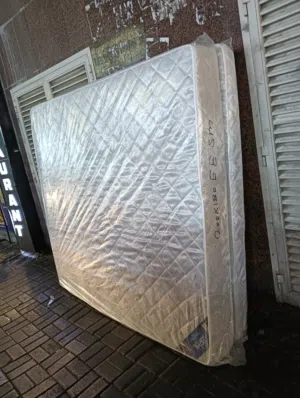 we are selling king size medical mattress 180 by 200 cm