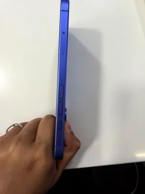 Apple iPhone 16 128 GB in Amman