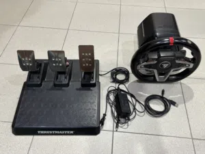 دركسون thrustmaster شغال ما فيه اي مشاكل