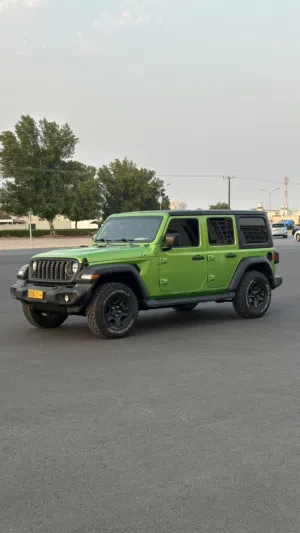 جيب رانجلر جاهز للاستخدام موديل 2020 فئة سبورت اربع ابواب نظيف جداً