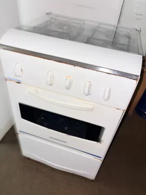 Gase stove with oven 04 sides all working with Oven also working