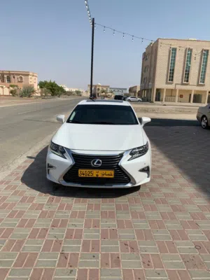 2016 لكزس ES 350