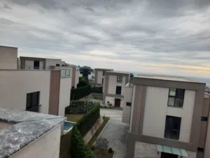 700 m2 4 Bedrooms Villa for Rent in Istanbul Büyükçekmece