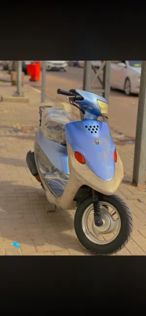شباب مطلو تسعه هيج نضافه وكون ب 200 لاتجي تغني