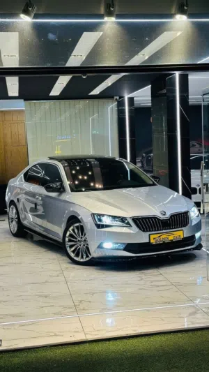 SKODA SUPERB  4*4