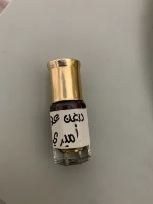 دهن عود أميري أصلي معتق