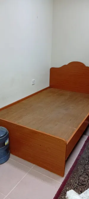 سرير مستعمل