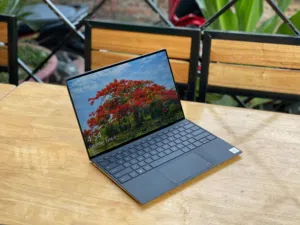 Dell XPS 13 9310 Intel Core i7-1165G7 16GB RAM 512GB SSD 13 Inch Touchscreen Laptop