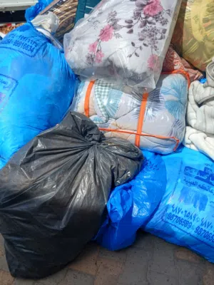 نشتري ملابس مستعملة بالكيلو