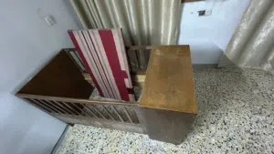 كاروك طفل و لحافه