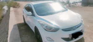 هيونداي افانتي 2012