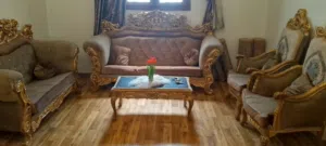 عندي صالون الله يبارك للبيع التواصل على الوتساب مكان ورشفانه المعموره