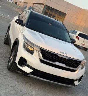 Kia Seltos, Gulf specification, 2022 model, in excellent condition, no defects, ready to use