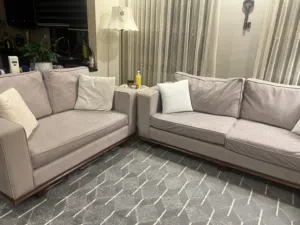 طقم كنب 7 مقاعد بحالة ممتازة