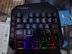 كيبورد جيمنج RGB بسعر ممتاز