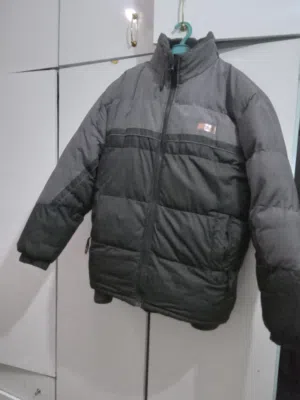 جاكيت شبه جديد للبيع