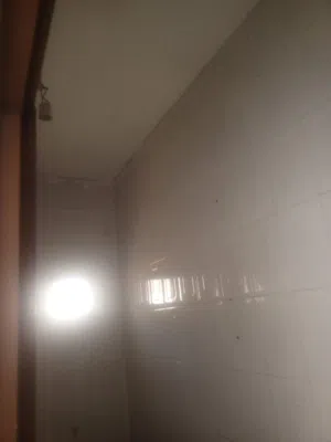 3 Floors . 1200 m2 . Landlord4