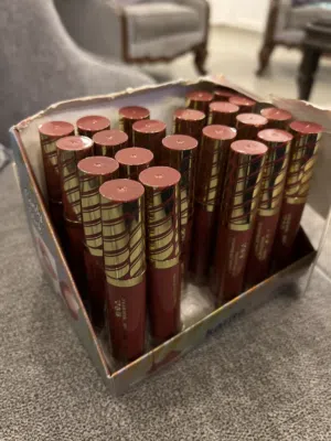 مكياج / حومرة / اقلام حومرة